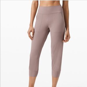 LULULEMON Align Crop Jogger, size 2 NWT